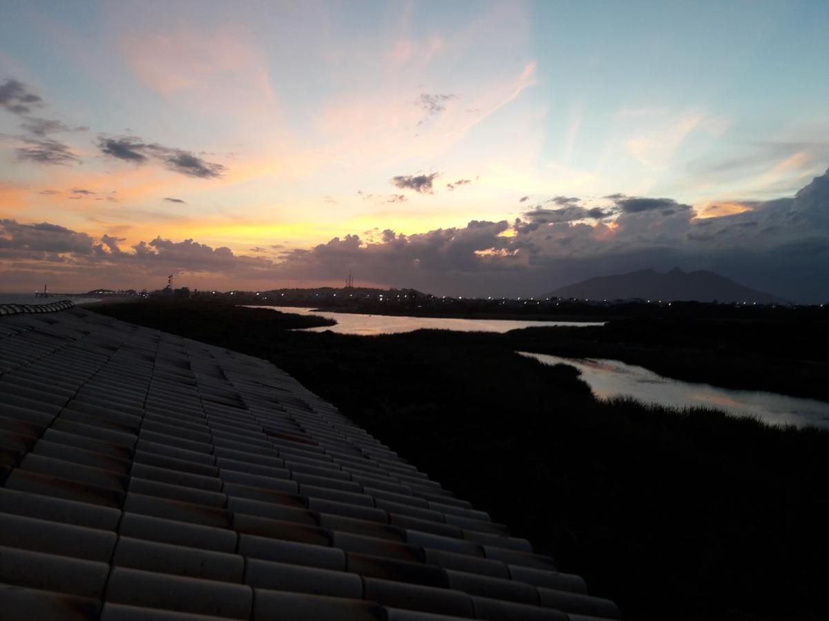 Suites A Beira Mar Rio das Ostras Exterior foto